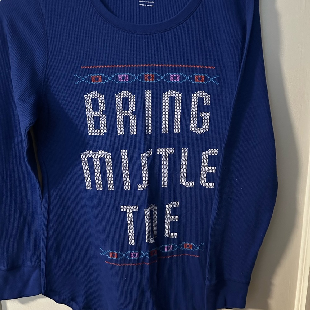 Women’s Blue 'Bring Mistletoe' Long-Sleeve Top